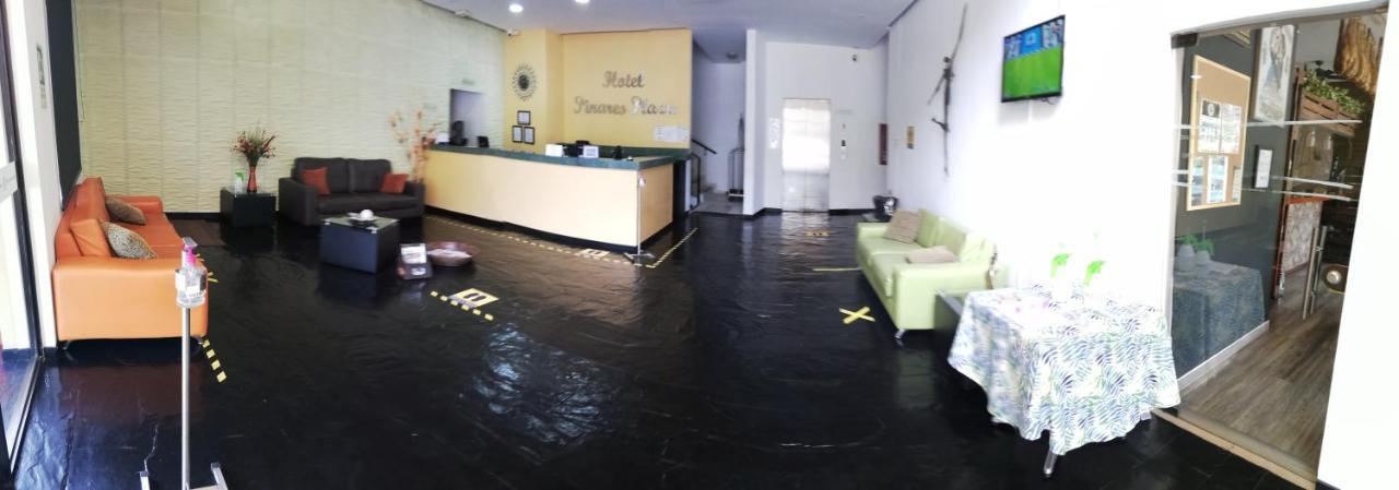 Hotel Pinares Plaza Pereira Exteriör bild
