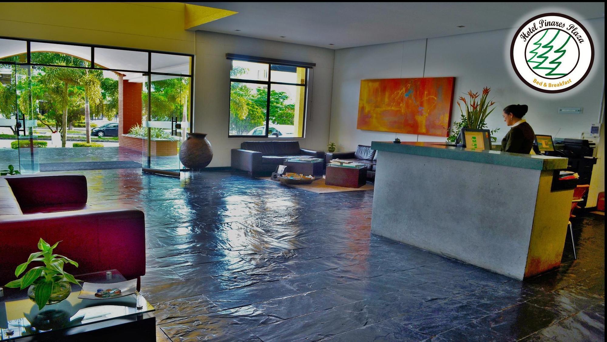 Hotel Pinares Plaza Pereira Exteriör bild